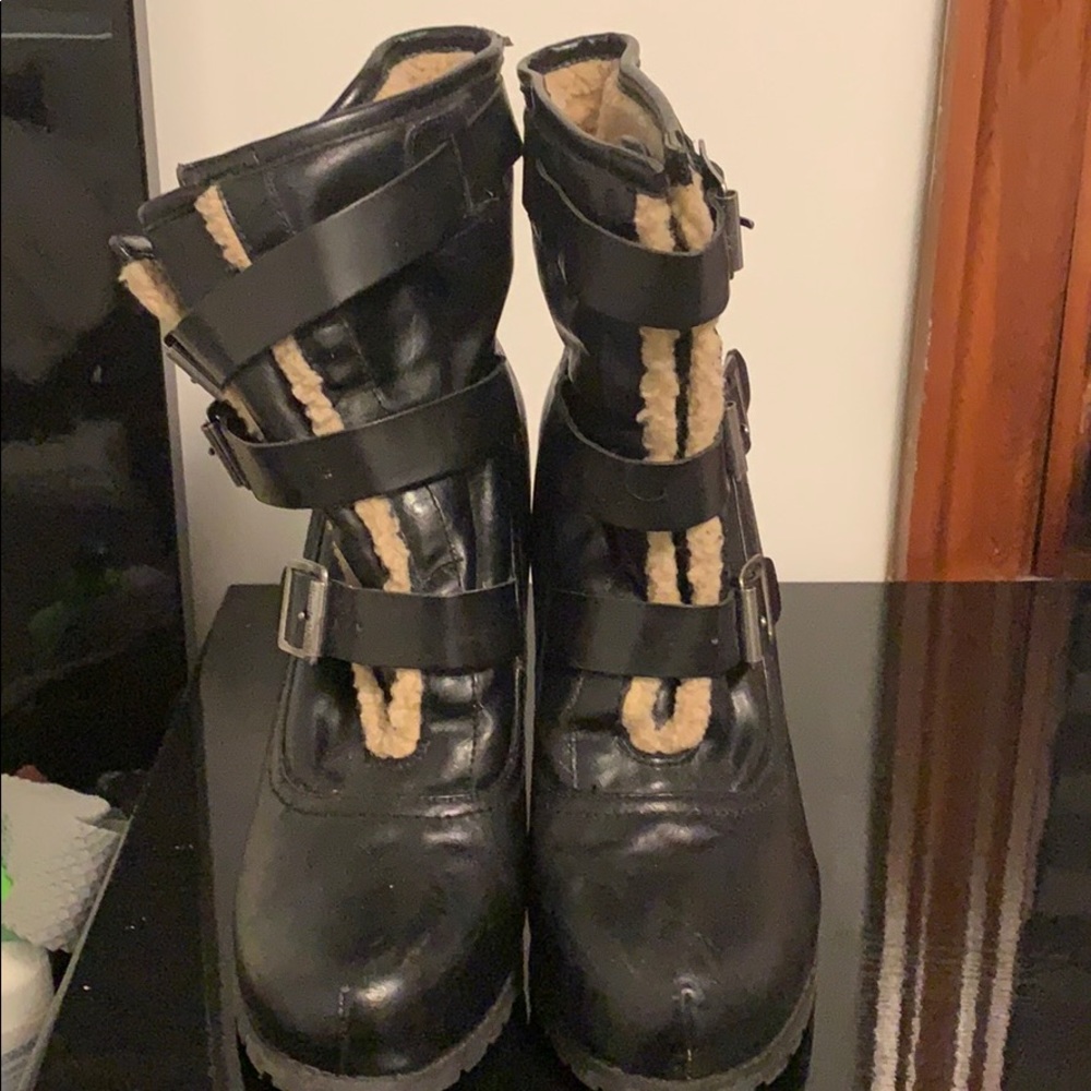 Vera Wang black boots